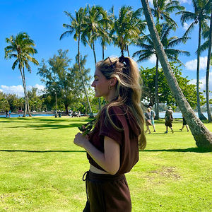 Meet your Posher, Emily